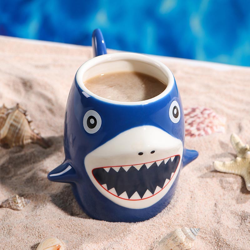 Blue 3D shark ceramic mug 450ml ocean background - Form Feast